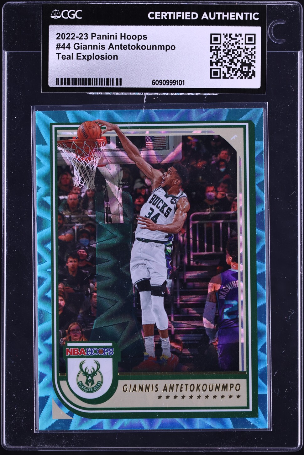 2022 Hoops Teal Explosion Giannis Antetokounmpo #44 CGC AUTH