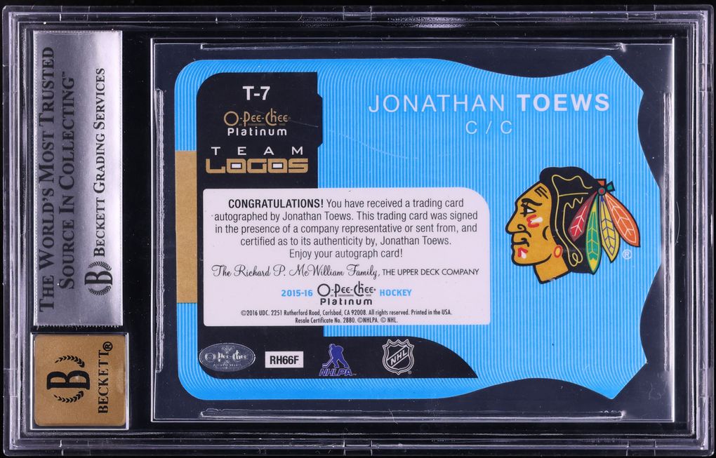 2015 O-Pee-Chee Platinum Team Logos Rainbow Die-Cut Jonathan Toews AUTO #T-7 BGS 9 MINT