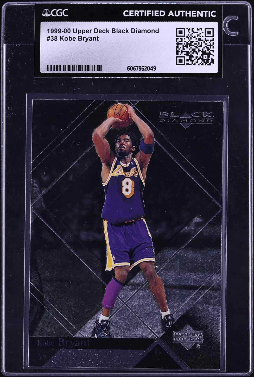 1999 Black Diamond Basketball Kobe Bryant #38 CGC AUTH