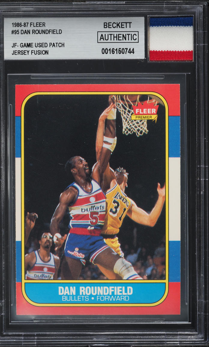 1986 Fleer Basketball Dan Roundfield GAME USED PATCH #95 BGS AUTH
