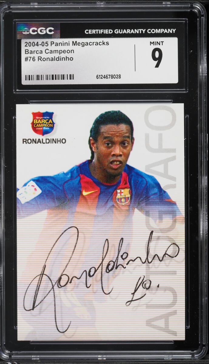 2004 Panini Megacracks Barca Campeon Ronaldinho #76 CGC 9 MINT on