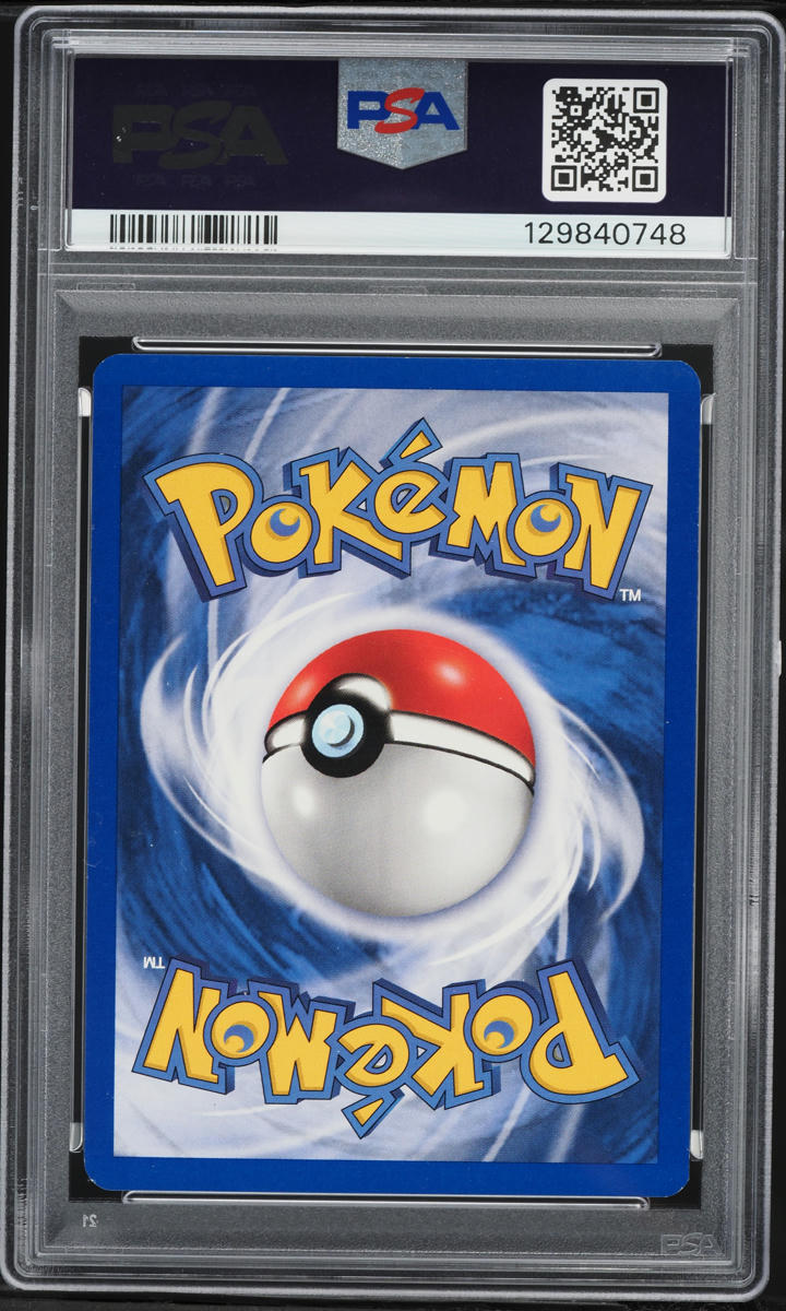2000 Pokemon Neo Genesis 1st Edition Bayleef #29 PSA 8 NM-MT