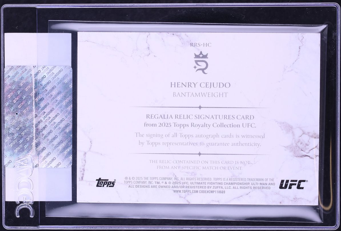 2025 Topps Royalty UFC Regalia Relic Signatures Henry Cejudo PATCH AUTO /99 #RRS-HC CGC AUTH