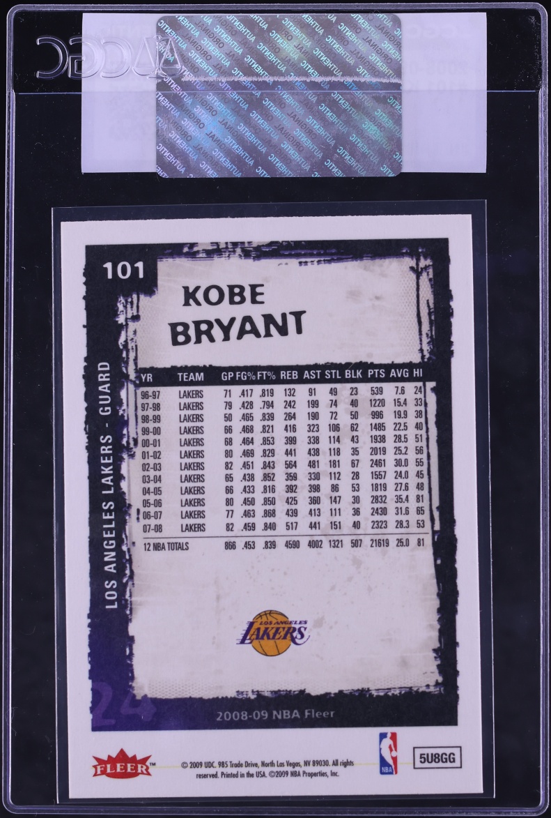 2008 Fleer Basketball Kobe Bryant #101 CGC AUTH