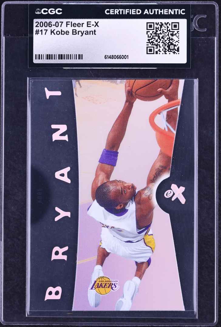 2006 Fleer E-X Kobe Bryant #17 CGC AUTH