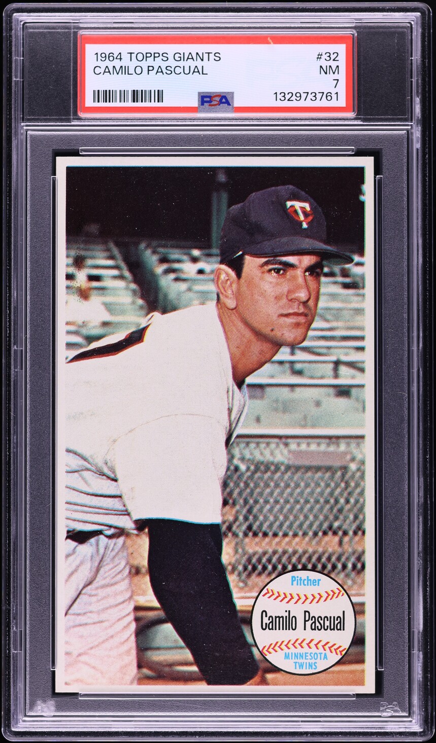 1964 Topps Giants Camilo Pascual #32 PSA 7 NRMT