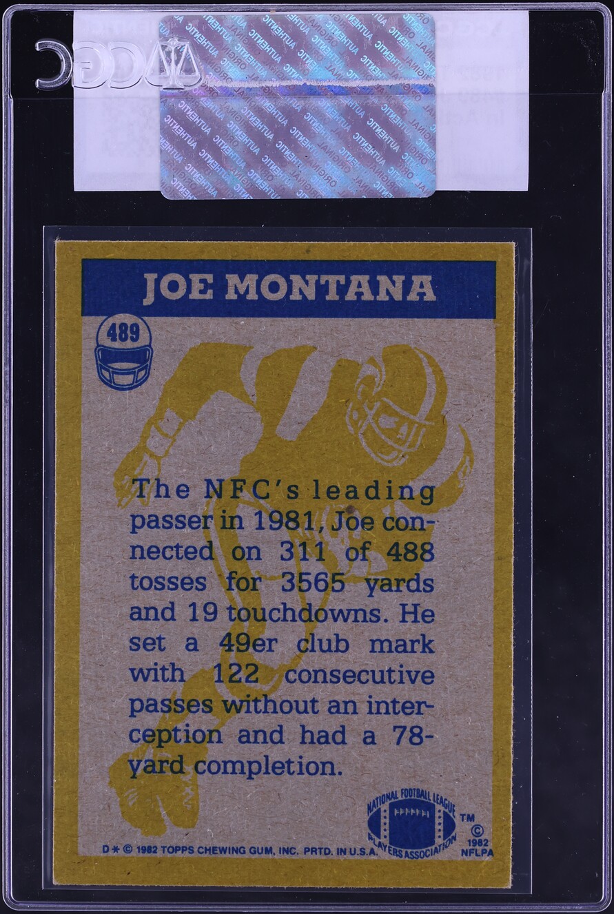 1982 Topps Football Joe Montana IN ACTION #489 CGC AUTH