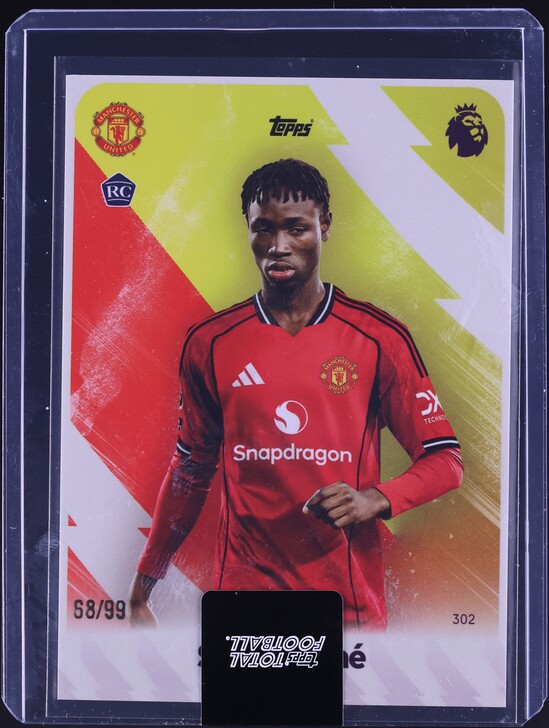 2025 Topps Total Football Vibrant Velocity Ronaldinho /99 #588 on