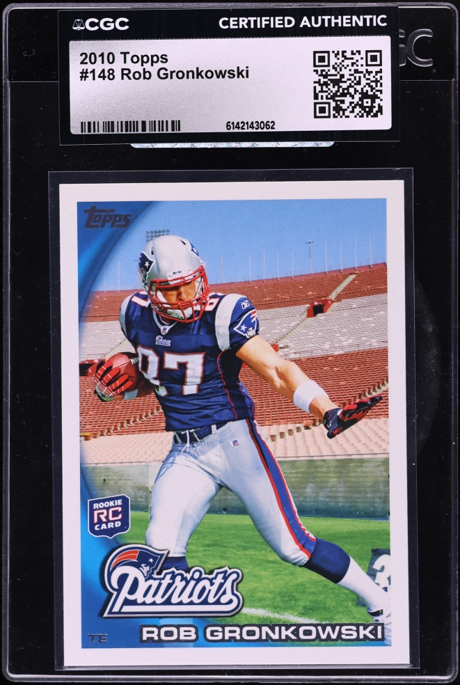 2010 Topps Football Rob Gronkowski ROOKIE #148 CGC AUTH