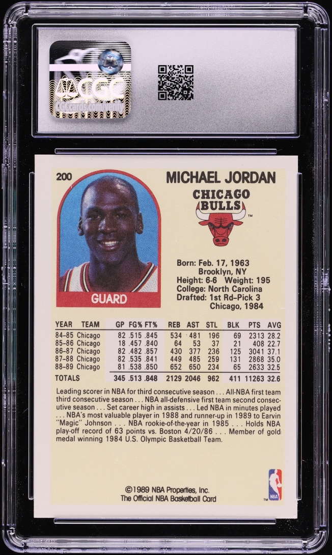 1989 Hoops Michael Jordan #200 CGC 8 NM-MT