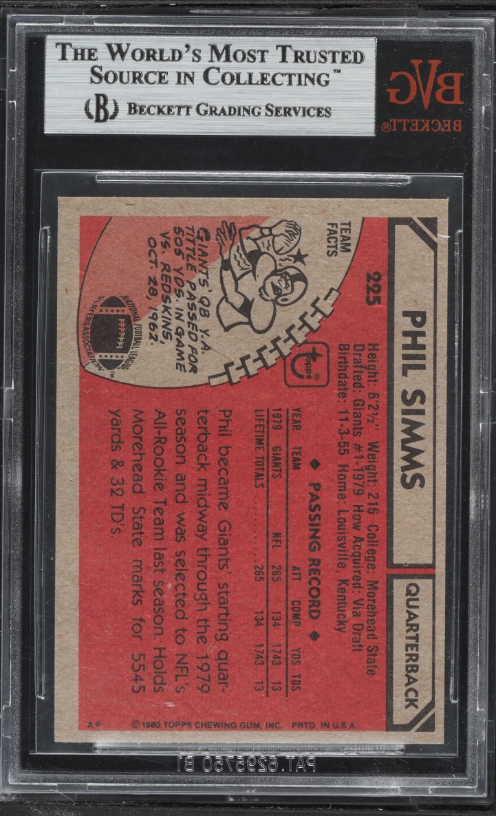 1980 Topps Football Phil Simms ROOKIE #225 BVG 8.5 NM-MT+