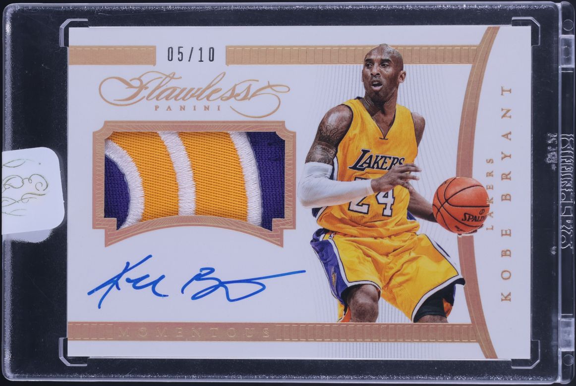 2014 Panini Flawless Momentous Gold Kobe Bryant PATCH AUTO /10 #MA-KB