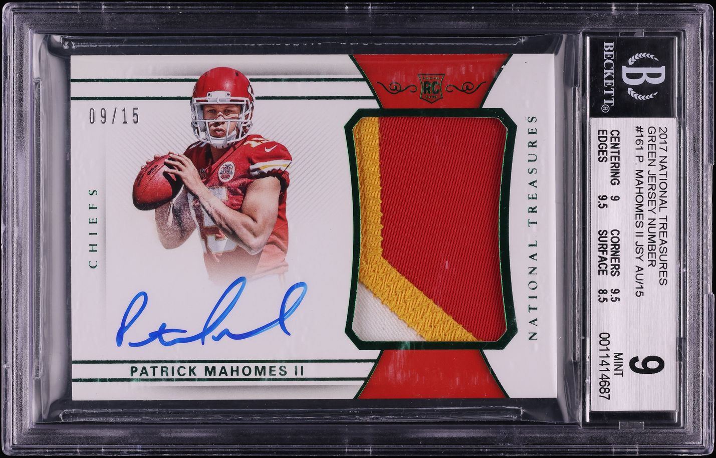 2017 National Treasures Green Patrick Mahomes ROOKIE PATCH AUTO /15 #161 BGS 9