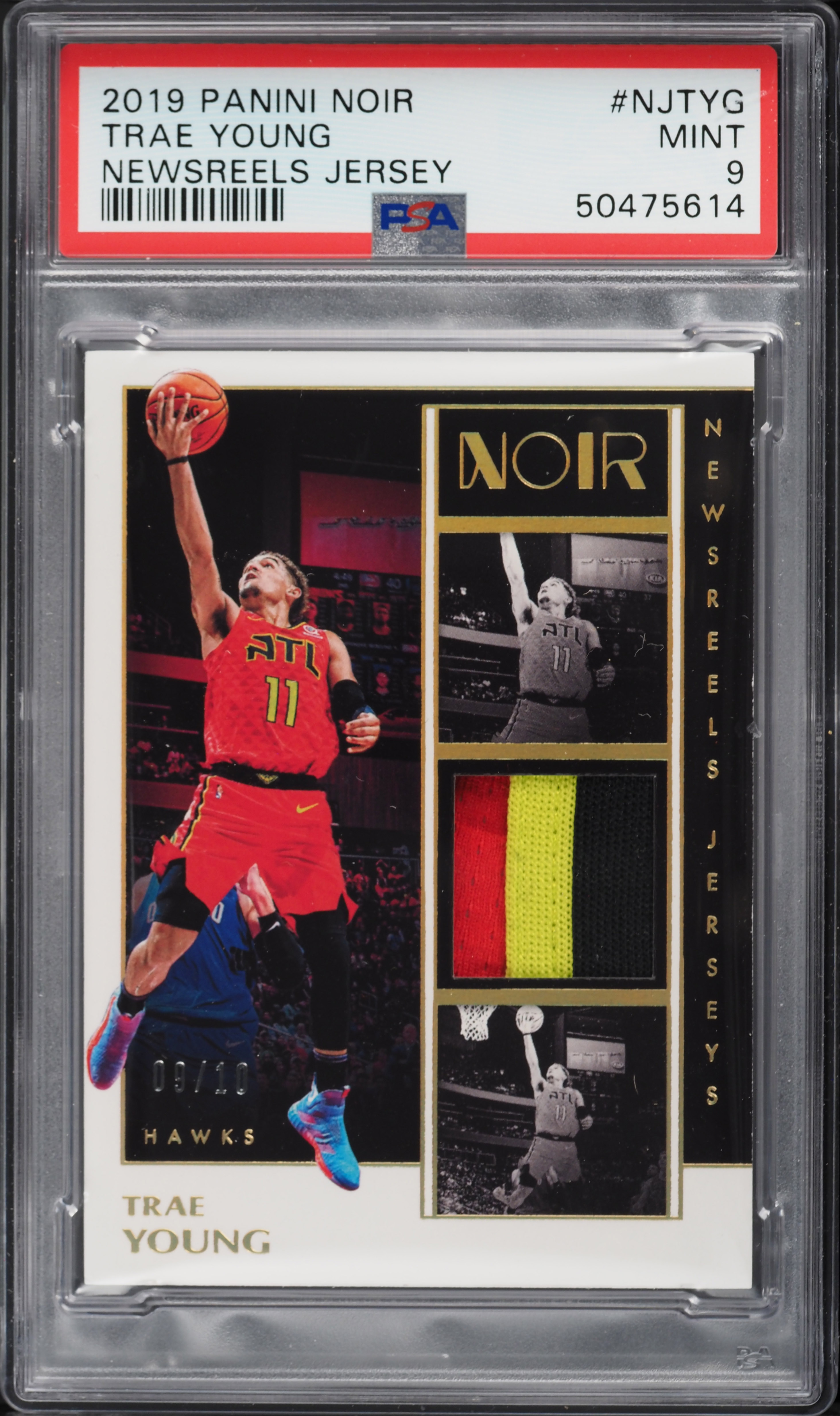 その他 Panini Noir Rookie Spotlights TraeYoung 2019 Panini Noir Newsreels Trae Young PATCH /10 #NJ-TYG PSA