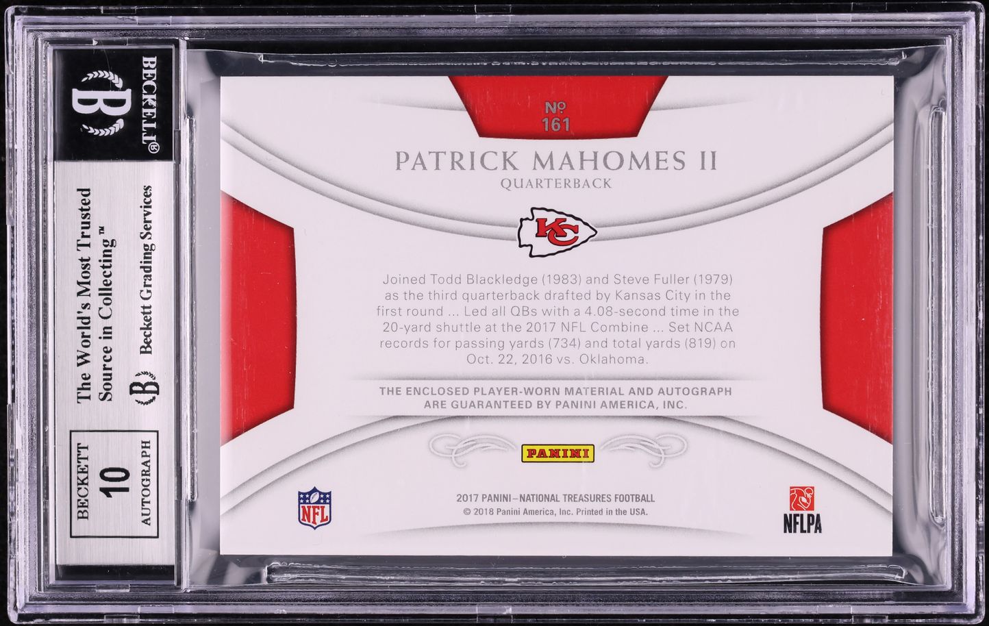 2017 National Treasures Holo Silver Patrick Mahomes II RC PATCH AUTO /25 BGS 9