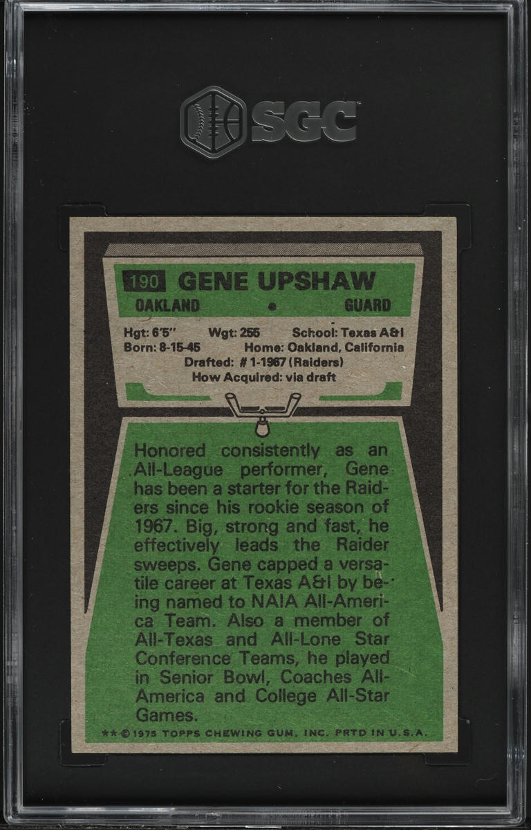 1975 Topps Football Eugene Upshaw #190 SGC 8 NM-MT