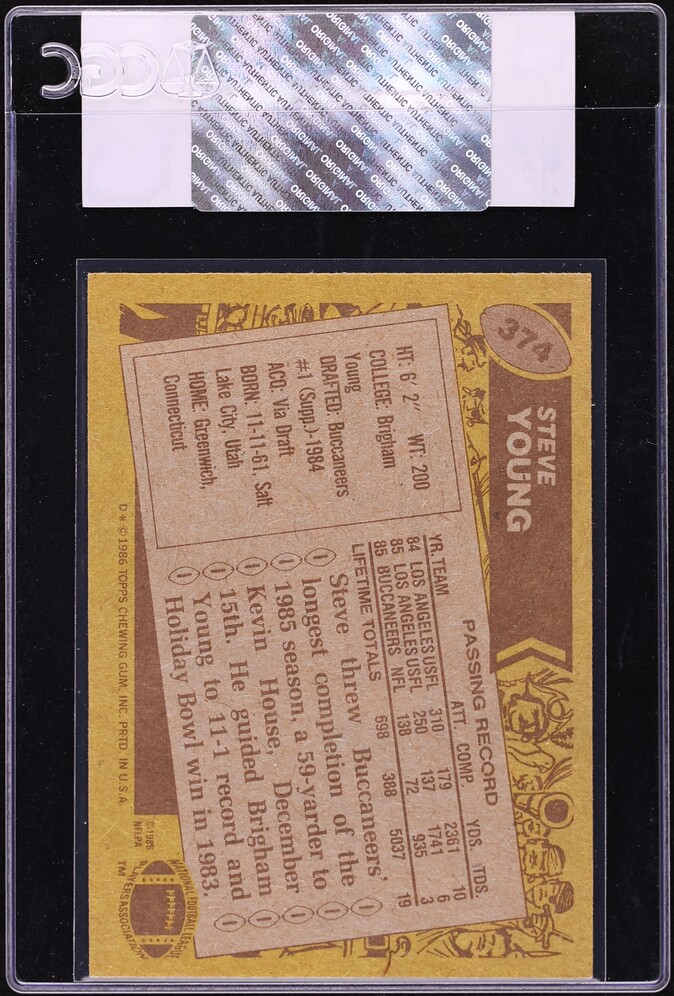 1986 Topps Football Steve Young ROOKIE #374 CGC AUTH