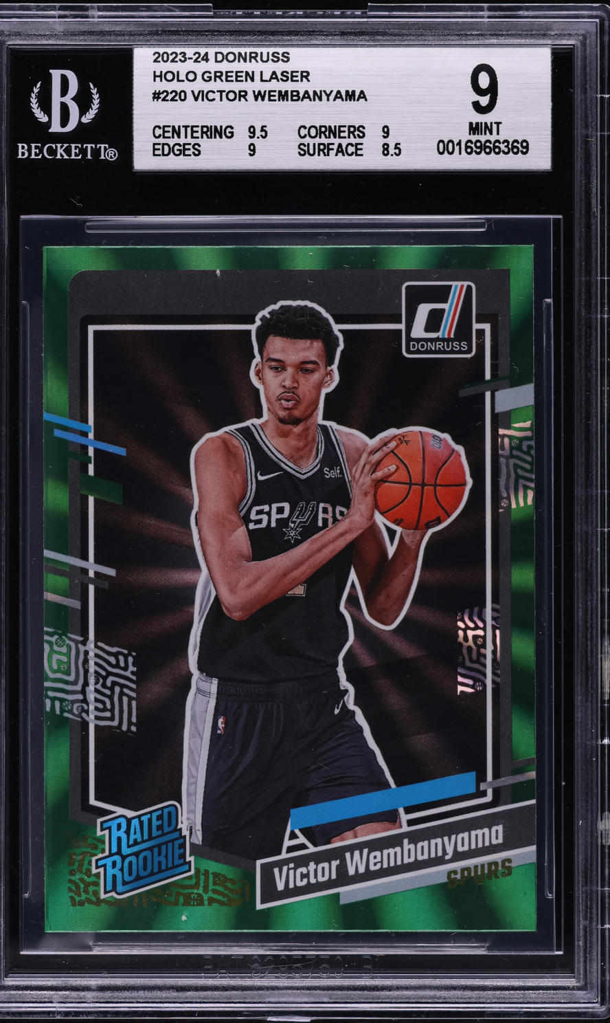 2023 Donruss Holo Green Laser Victor Wembanyama ROOKIE #220 BGS 9 MINT