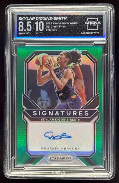 2021-22 Panini Prizm WNBA Signatures Green Skylar Diggins-Smith Auto Arena 8.5 - Main Image