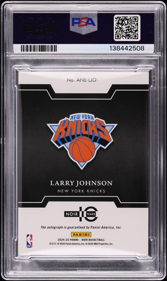 2024 Panini Noir Black & White Larry Johnson AUTO /99 #ANB-LJO PSA 8 NM-MT