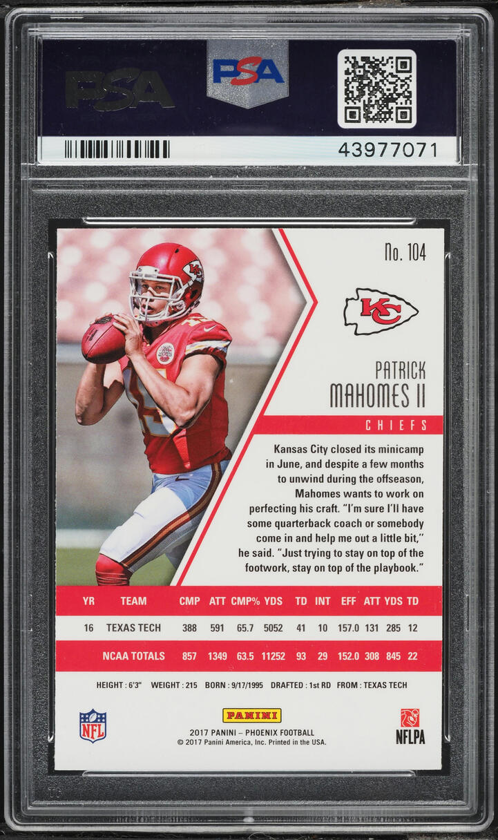 2017 Panini Phoenix Patrick Mahomes II ROOKIE #104 PSA 9 MINT