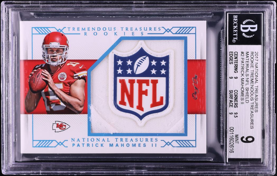2017 National Treasures Tremendous Patrick Mahomes II ROOKIE SHIELD PATCH 1/1 #2 BGS 9 MINT