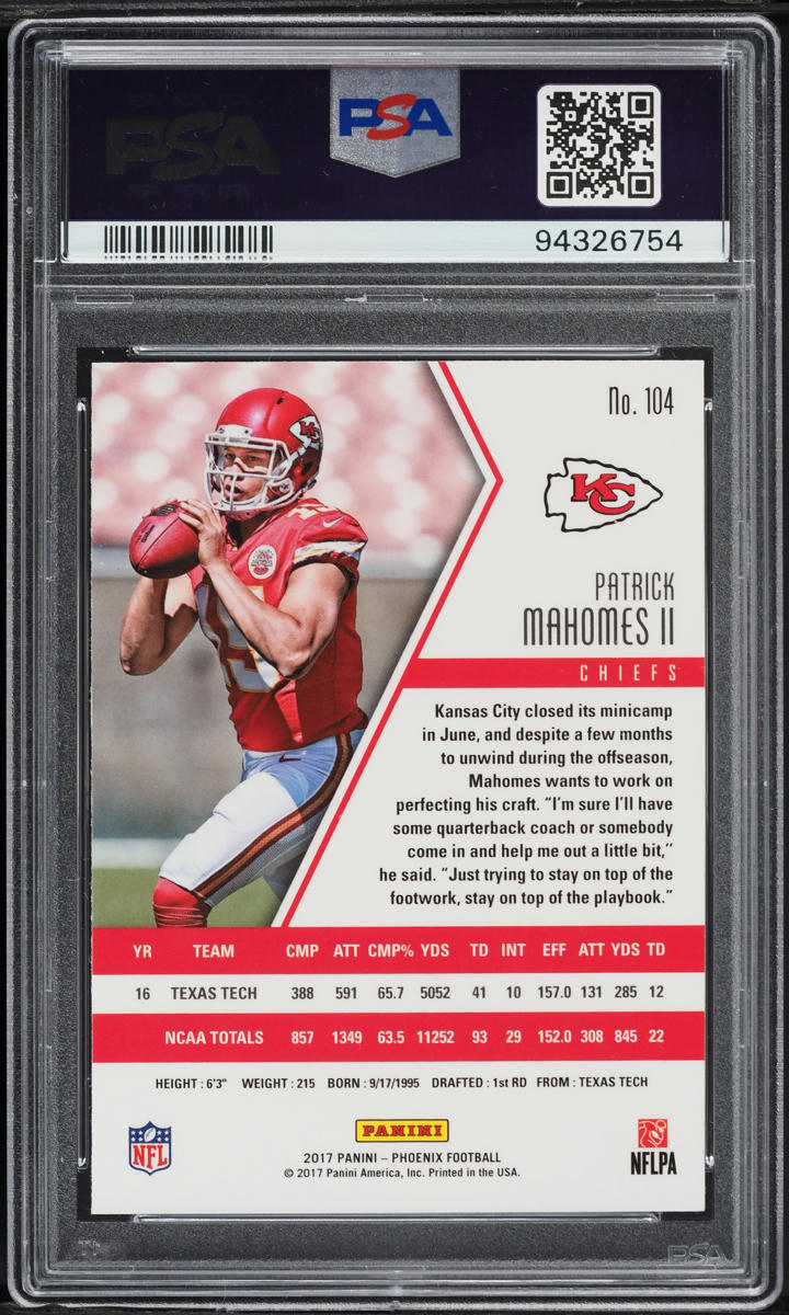 2017 Panini Phoenix Patrick Mahomes II ROOKIE #104 PSA 9 MINT