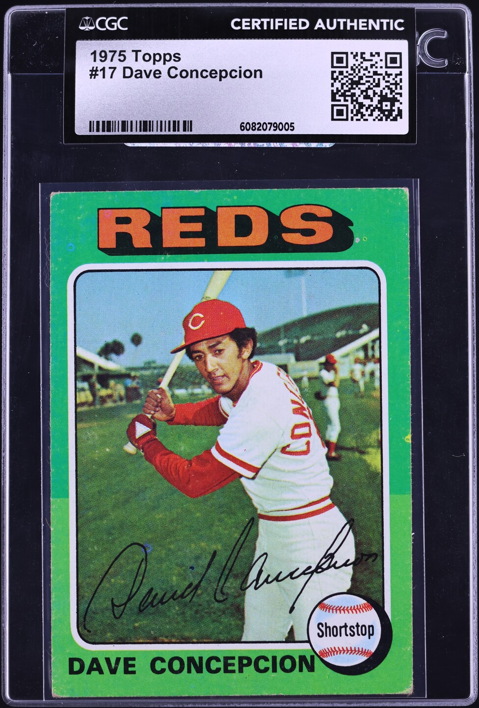 1975 Topps Dave Concepcion #17 CGC AUTH on Fanatics Collect