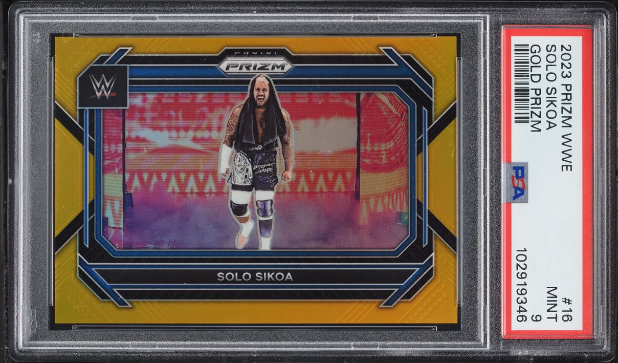 2023 Panini Prizm WWE Gold Solo Sikoa /10 #16 PSA 9 MINT - Photo 1