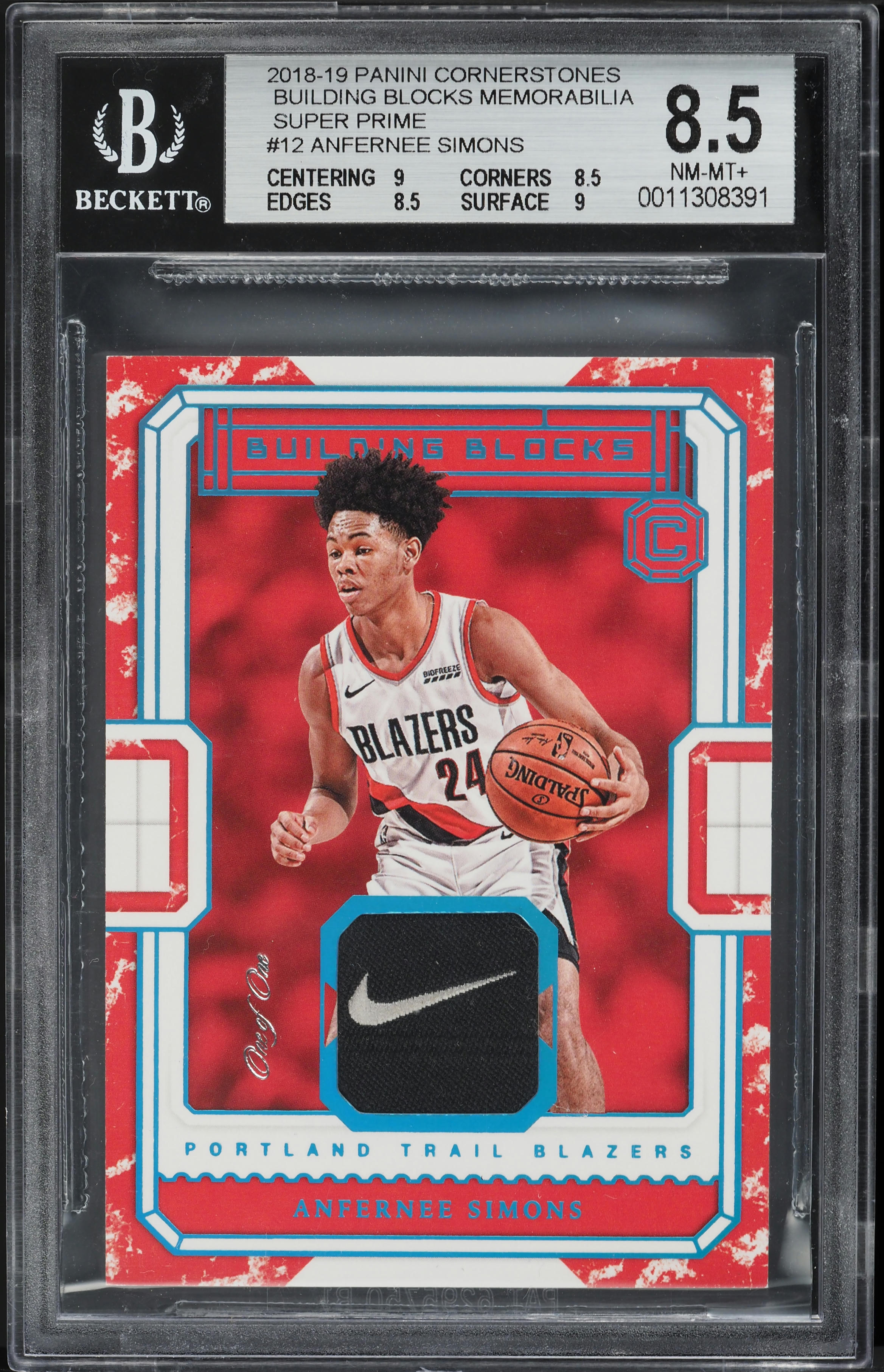 2018 Panini Prizm Silver Prizms Anfernee Simons ROOKIE RC #61 PSA