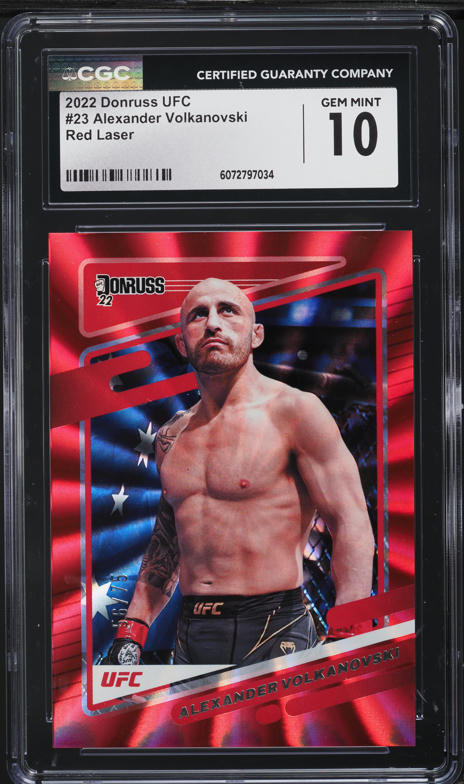 2022 Donruss UFC Holo Blue Laser Alexander Volkanovski #23 PSA 10