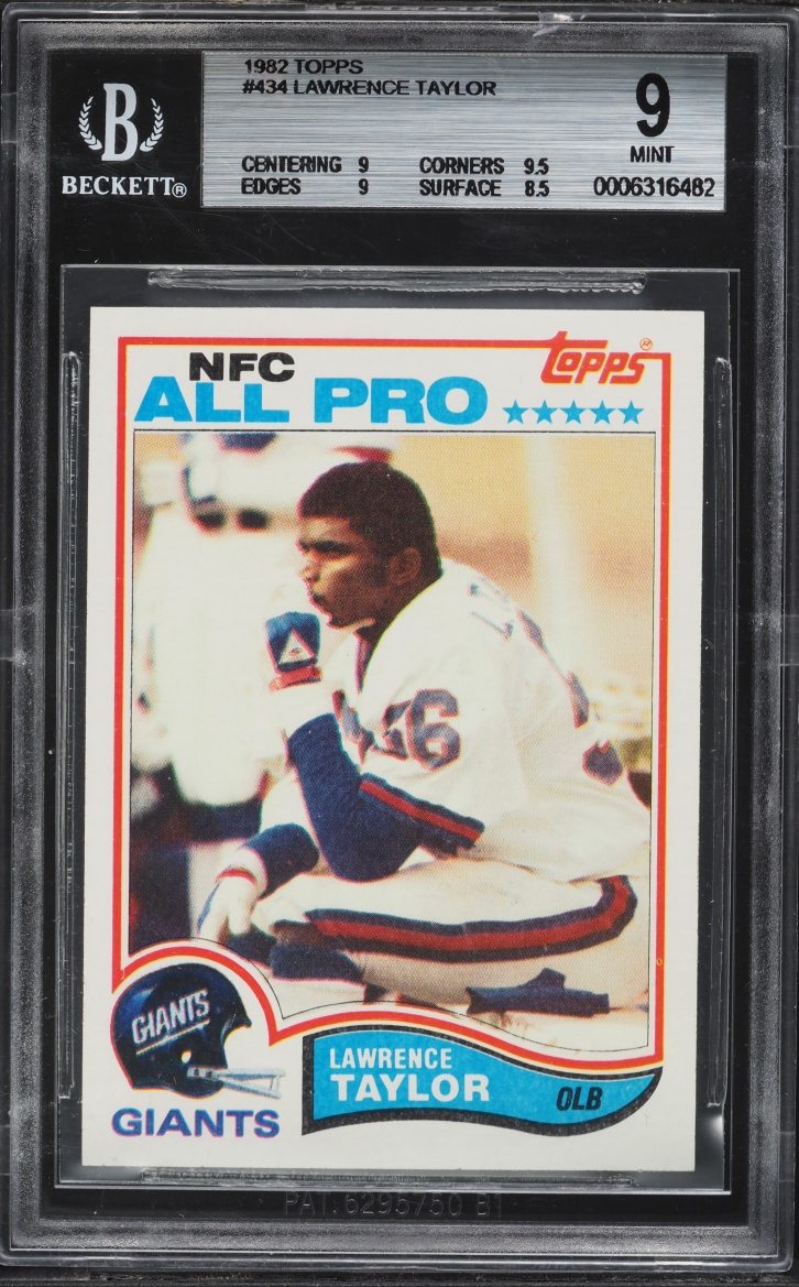 1982 Topps Football Lawrence Taylor ROOKIE, ALL-PRO #434 BGS 9 MINT
