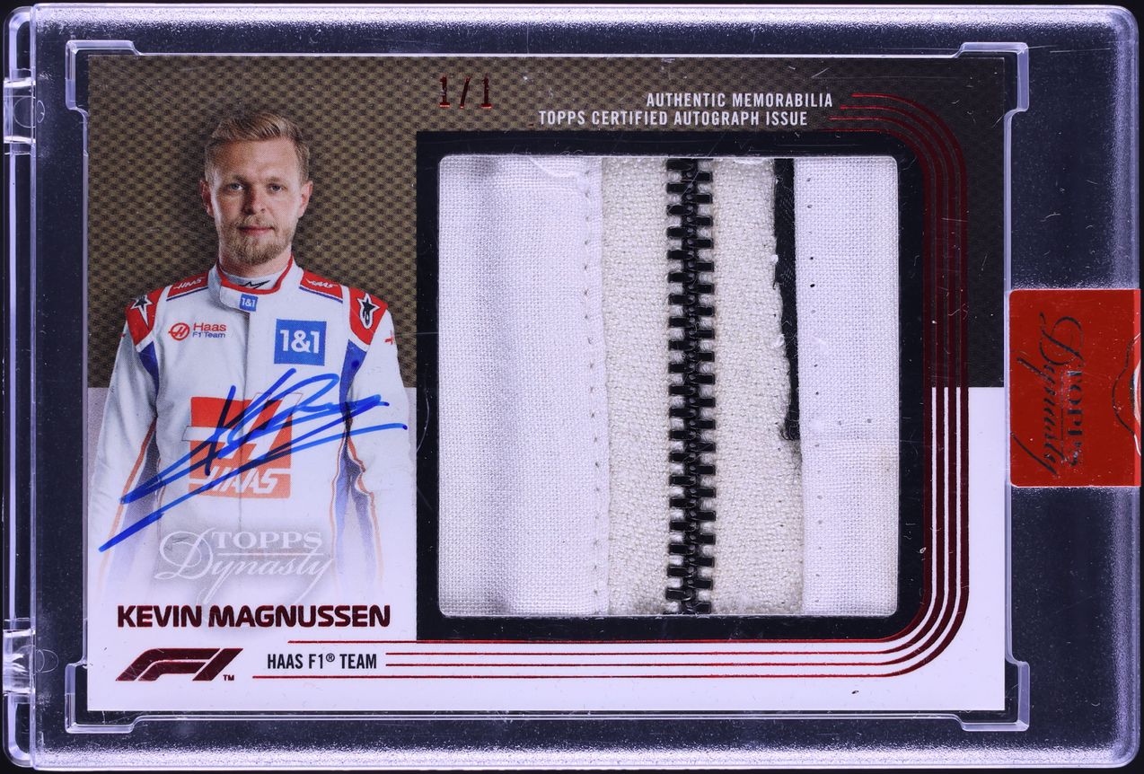 2022 Topps Dynasty Formula 1 Jumbo Suit Zipper Kevin Magnussen