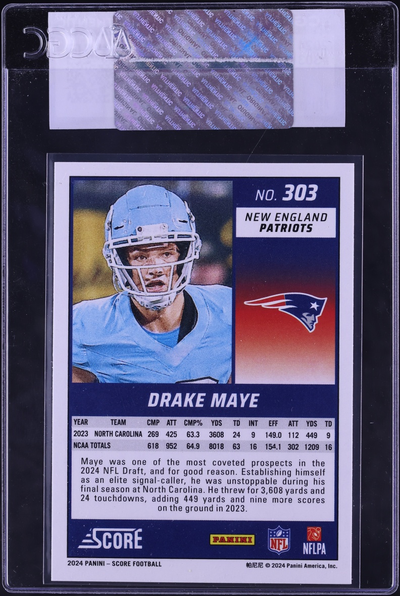 2024 Score Football Drake Maye ROOKIE #303 CGC AUTH