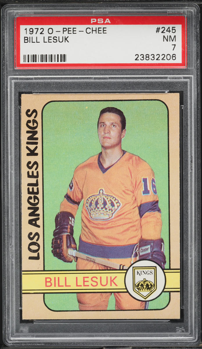 1972 O-Pee-Chee Hockey Bill Lesuk #245 PSA 7 NRMT