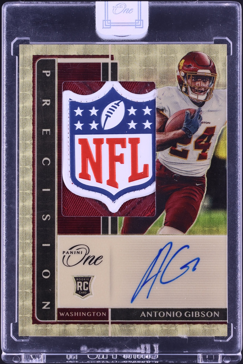 2020 Panini One Precision Gold Vinyl Prizm Antonio Gibson ROOKIE NFL SHIELD PATCH AUTO 1/1 #327