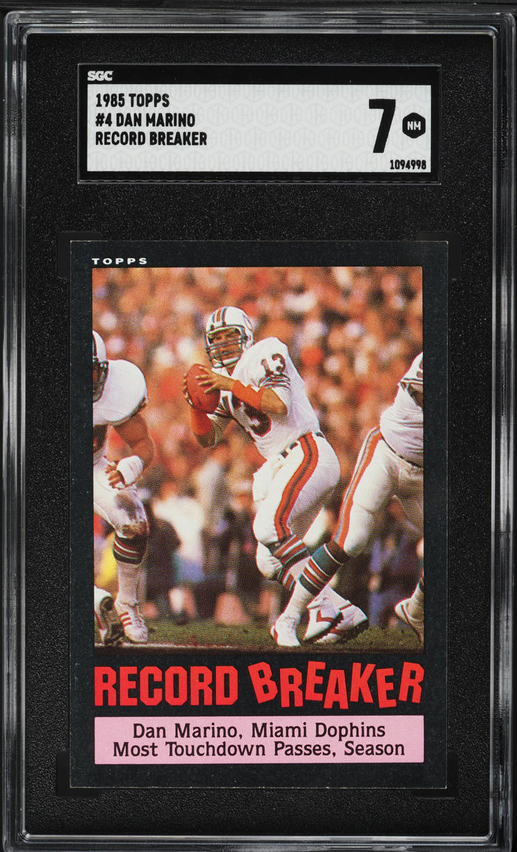 1985 Topps Football Dan Marino RECORD BREAKER #4 SGC 7 NRMT
