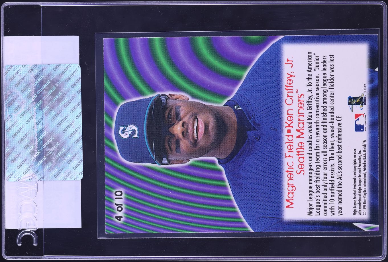 1997 Metal Universe Magnetic Field Ken Griffey Jr. #4 CGC AUTH