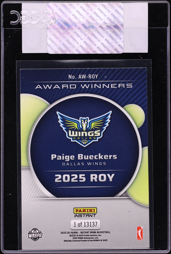 2025 Panini Instant WNBA Award Winners Paige Bueckers ROOKIE 1/13137 #AW-ROY CGC AUTH