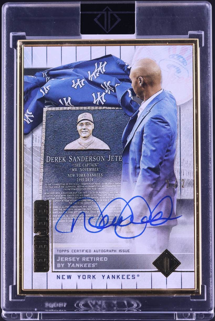 2020 Topps Transcendent Collection Captain's Career Derek Jeter AUTO JERSEY # 2/2 #DJCA-39