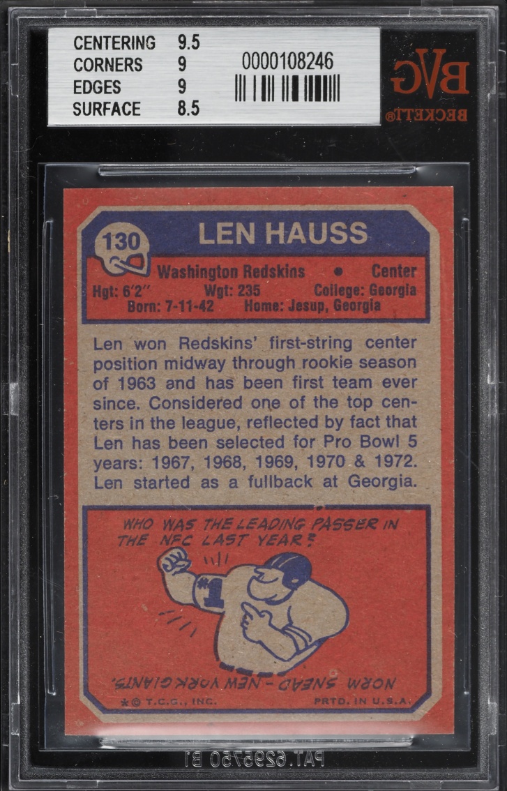 1973 Topps Football Len Hauss #130 BVG 9 MINT