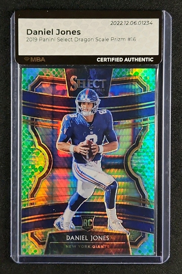 2019 Select Concourse Dragon Scale Prizm Daniel Jones ROOKIE /88 #16 MBA AUTH