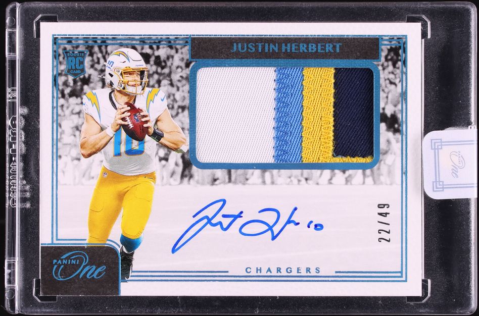 2020 Panini One Blue Justin Herbert ROOKIE PATCH AUTO /49 #3