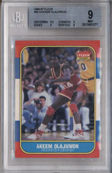 1986-87 Fleer #82 Hakeem Olajuwon BGS 9