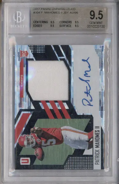 2017 Panini Unparalleled #304 Patrick Mahomes II RC Jersey Auto /99 RC BGS 9.5