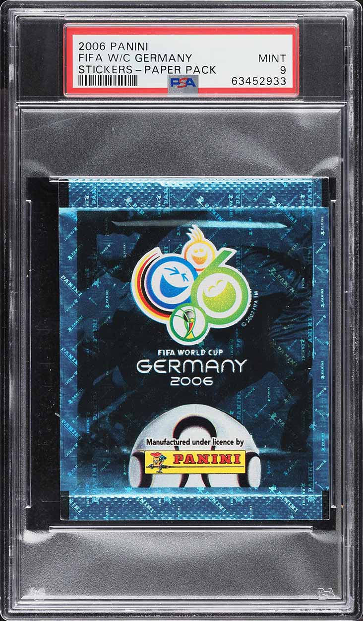 Carte à Collectionner Panini Coupe Du Monde 2006 - Adriano - Notée PSA 10
