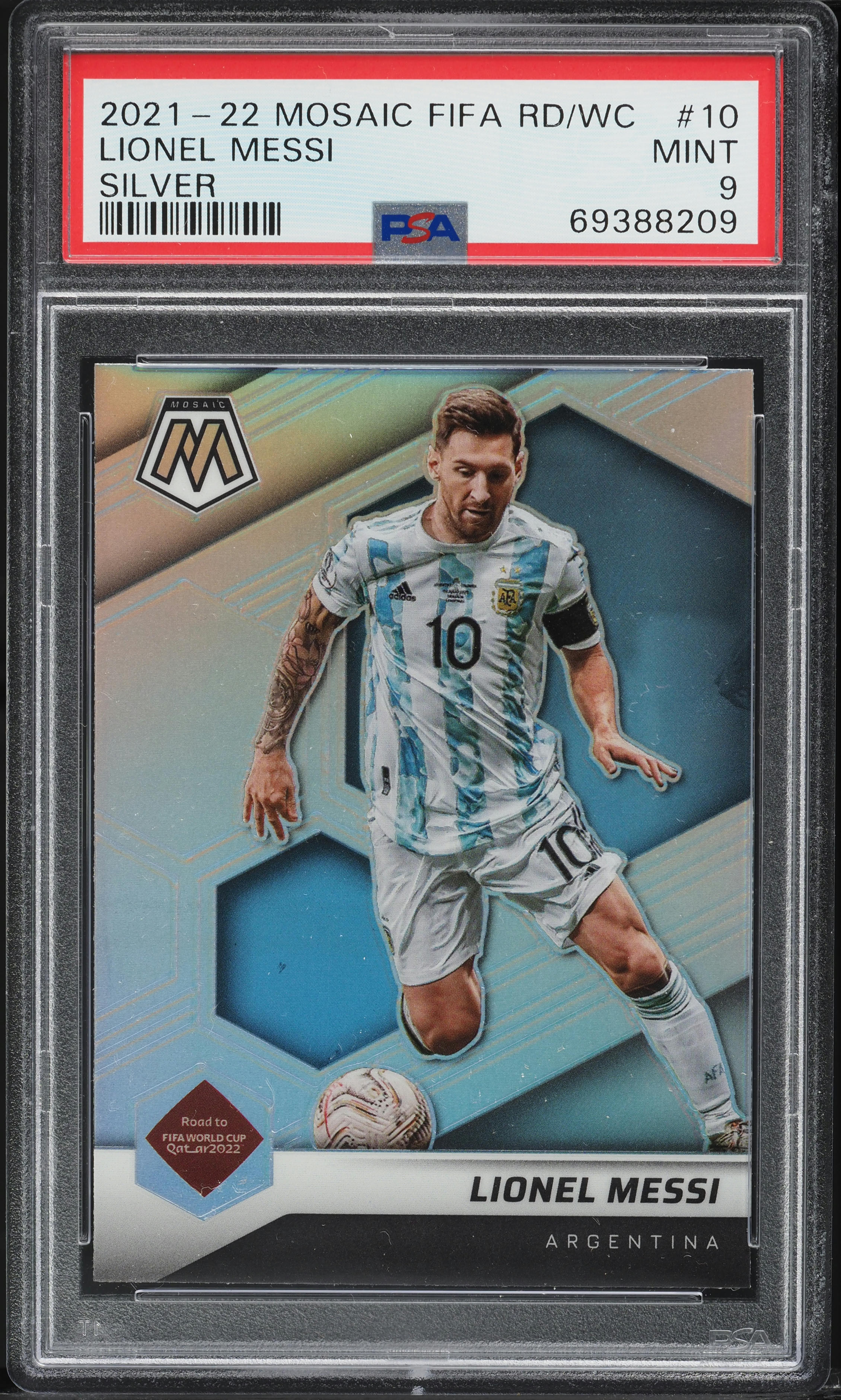 2021 Panini Mosaic FIFA Road to World Cup Silver Lionel Messi #10 PSA 9 MINT