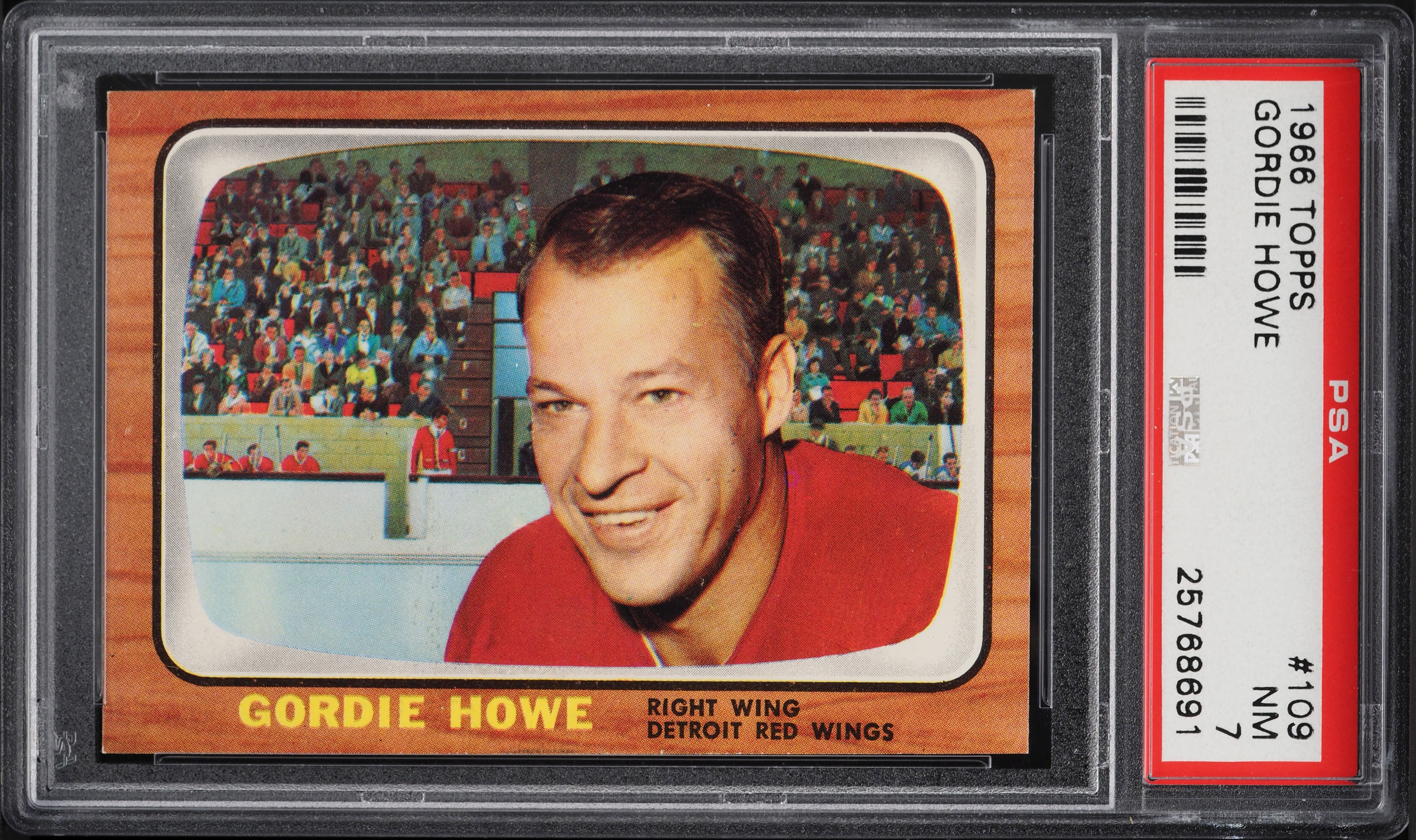 1966 Topps Hockey Gordie Howe #109 PSA 7 NRMT