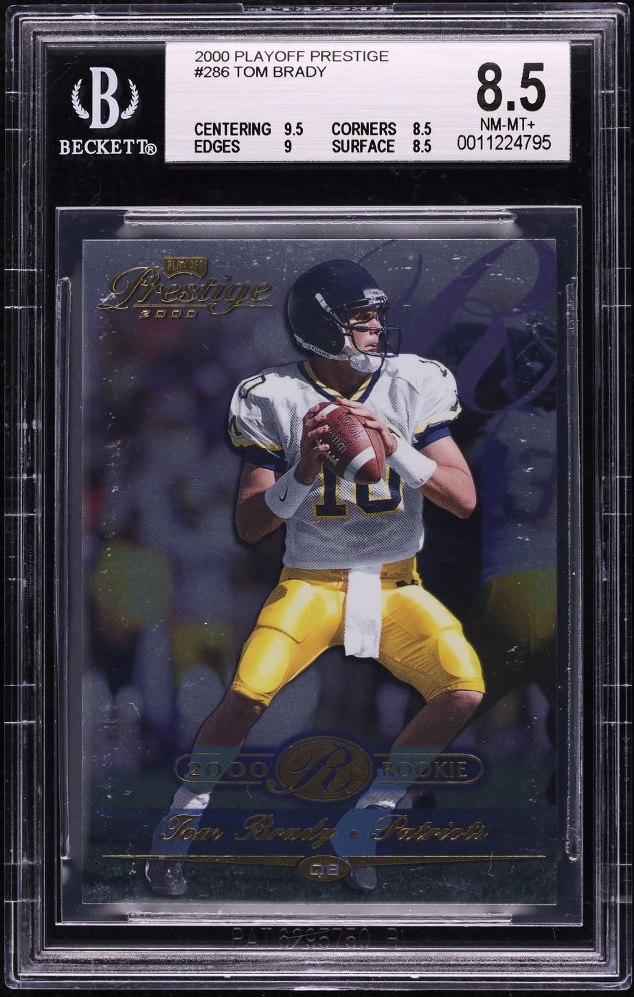 2000 Playoff Prestige Tom Brady ROOKIE /2500 #286 BGS 8.5 NM-MT+