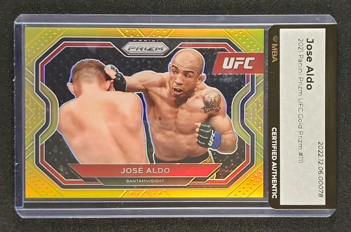 2021 Panini Prizm UFC Gold Prizms Jose Aldo /10 #111 MBA AUTH